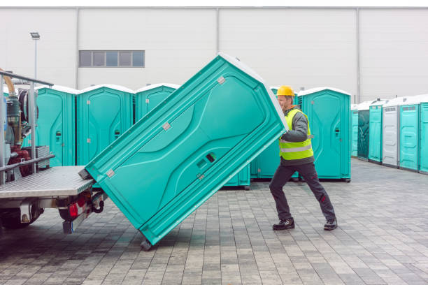 Best Portable bathroom rental  in Hull, IA